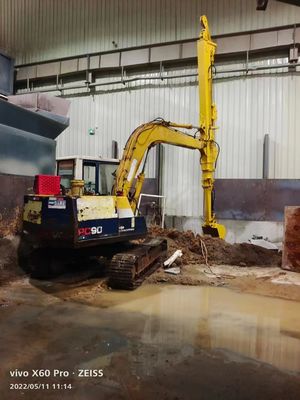 Excavator Three Section Demolition Arm Hyundai R225 ปรับแต่ง 25T-45T โครงการการพังอาคารสูง Q355B