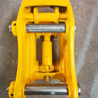 ปลอดภัย มีประสิทธิภาพสูง Excavator Quick Coupler, ไฮดรอลิก Quick Hitch With Pins สําหรับแมว hitachi komatsu sanny