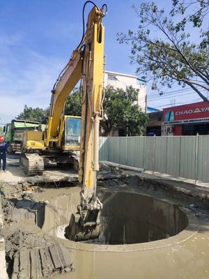ผลงานการขุดที่แข็งแรง Excavator Sliding Arm SH240 สําหรับรถไฟใต้ดิน Jacking Tunnel 24T พร้อมอุปกรณ์เสริม